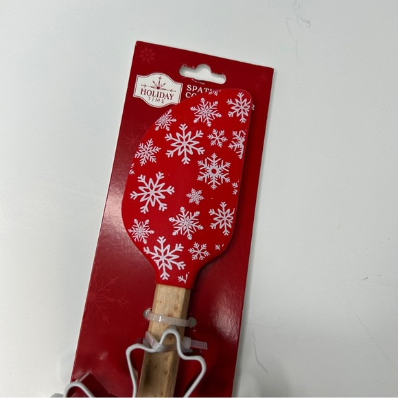 NEW Christmas Spatula & Cookie Cutter Bundle - Picture 5 of 12